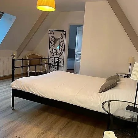 Bed & Breakfast Le Chateau De Grèges