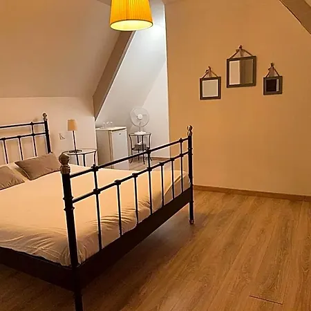 Bed & Breakfast Le Chateau De Grèges