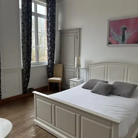 Bed & Breakfast Le Chateau De Grèges