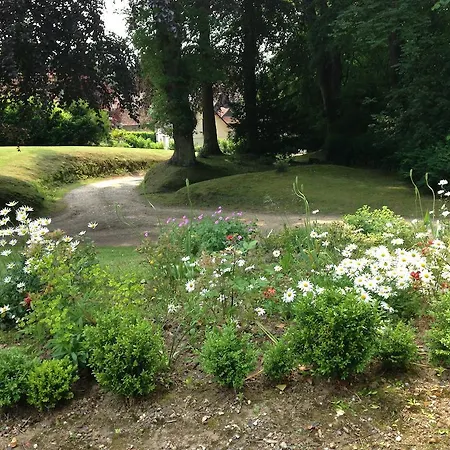 Bed & Breakfast Le Chateau De Greges 3*