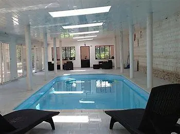 Bed & Breakfast Le Chateau De Greges 3*