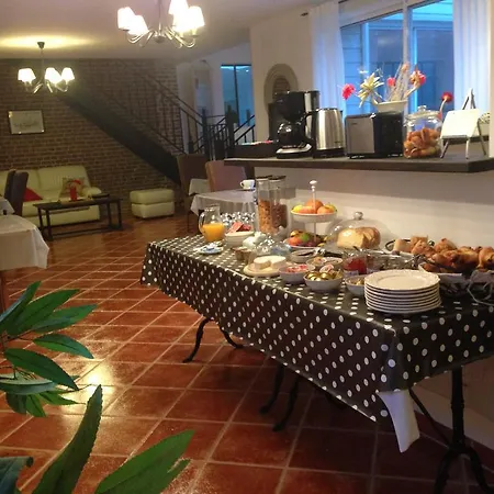 Le Chateau De Greges 3* Greges