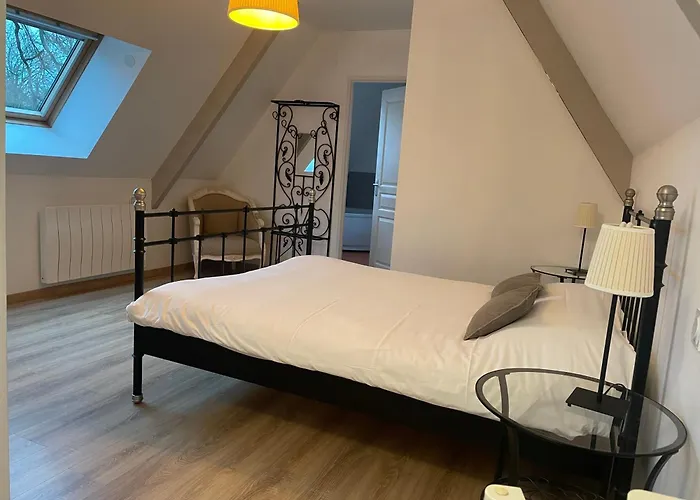 Le Chateau De Grèges