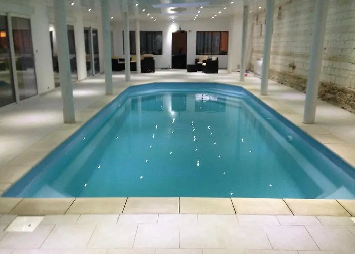 Bed & Breakfast Le Chateau De Grèges