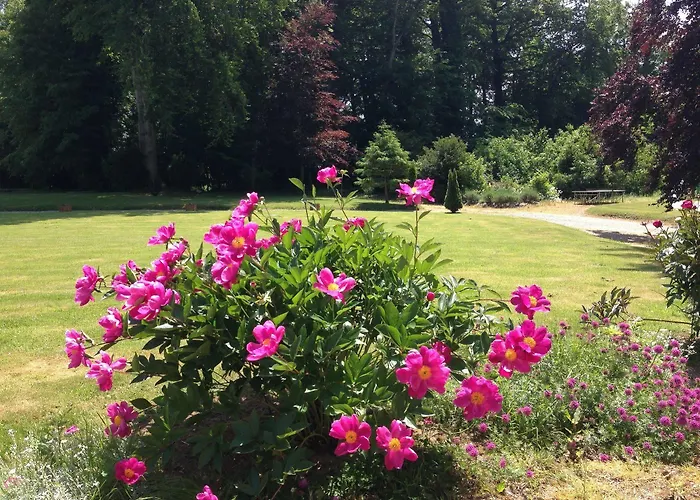 Le Chateau De Bed & Breakfast 3*